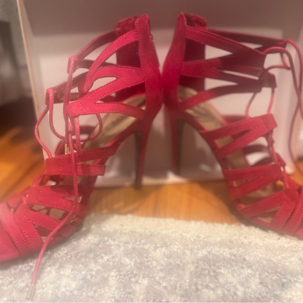 NEW. Guess red suede strappy shoes. Size 7M